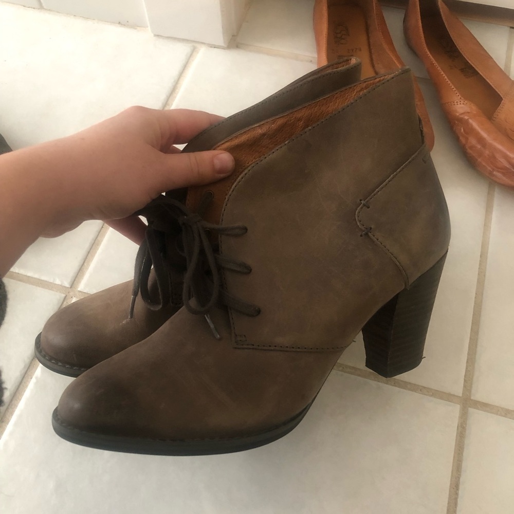 Clark’s lace-up heeled booties